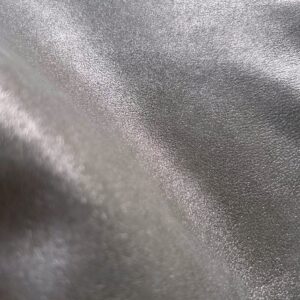 Chute de cuir beige pailleté