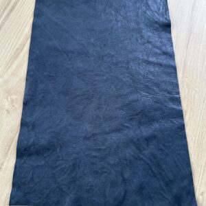 chute de cuir bleu jean pailleté pour création de bijoux, maroquinerie, loisirs créatifs1