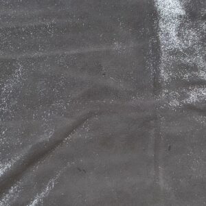 Chute de cuir marron glacé pailleté