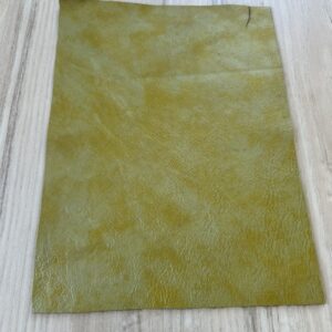 chute de cuir vert olive finition métallisé