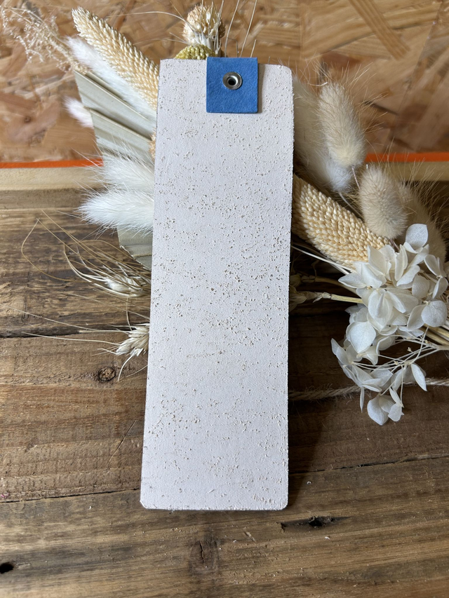 marque page en cuir personnalisable cadeaux invité mariage