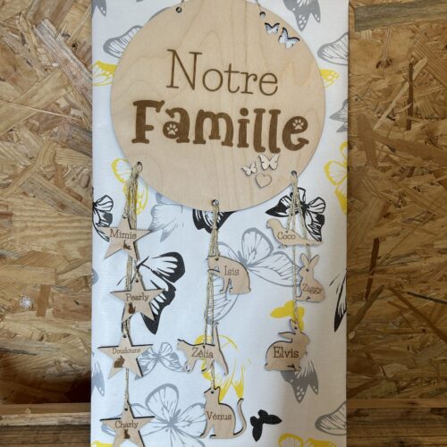 Plaque décorative personnalisée “Notre Famille” avec animaux