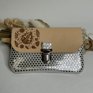 Pochette à papiers en cuir gravure coccinelle