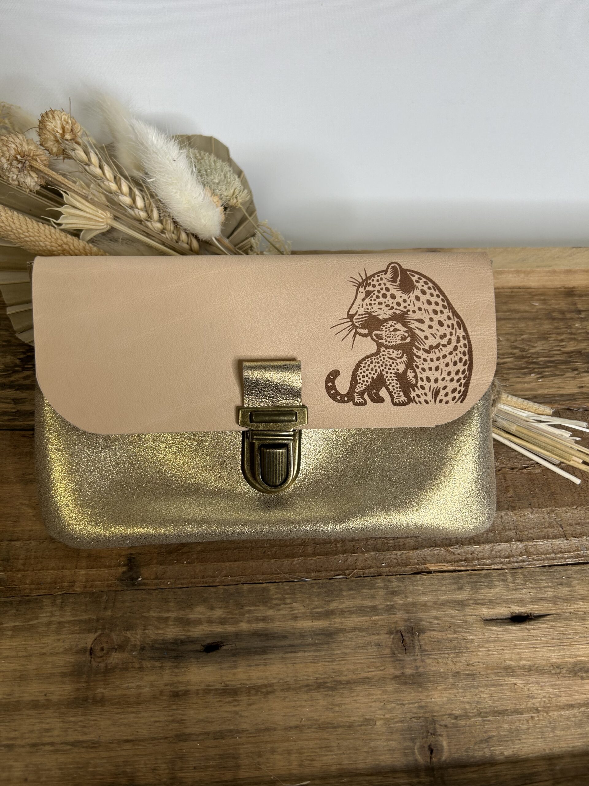 Pochette à papiers en cuir gravé léopard bébé