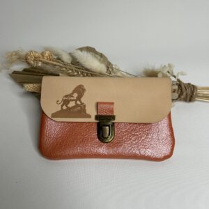 Pochette à papiers en cuir gravure Lion et savane