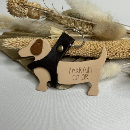 Porte clé Chien en cuir gravé Parrain