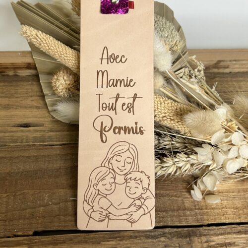 Marque-page en cuir "Avec Mamie tout est permis"- idée cadeau mamie