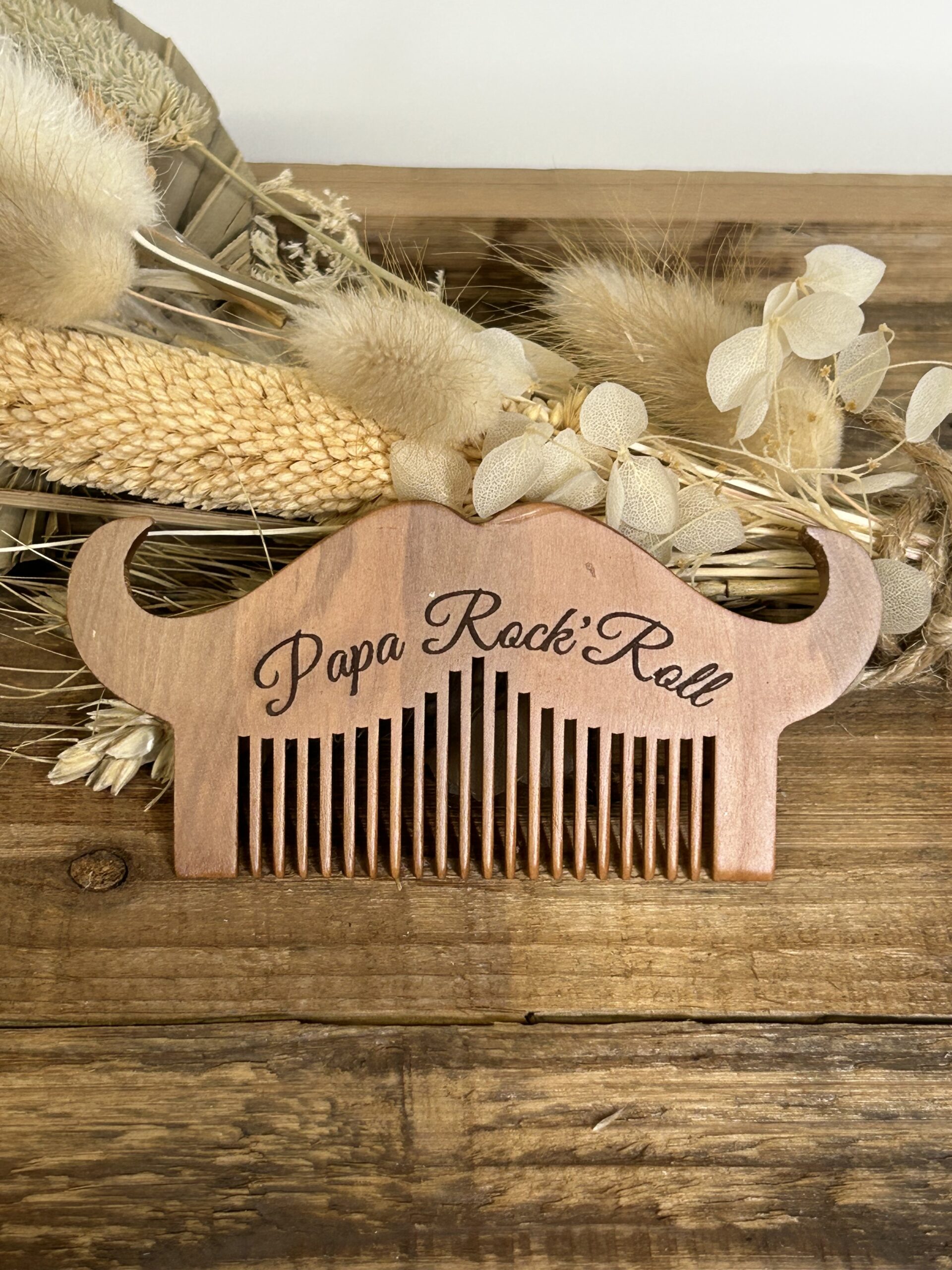 Peigne à moustache et barbe personnalisé – Image 2