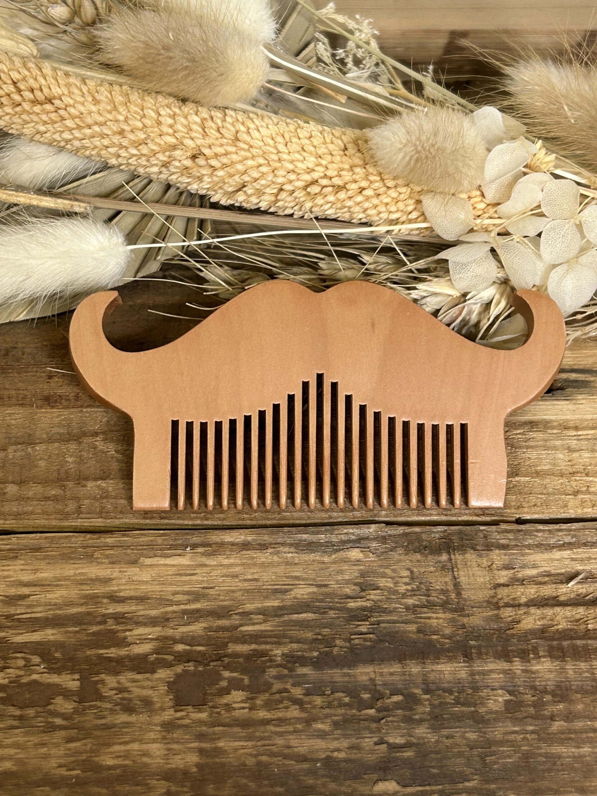 Peigne à moustache et barbe personnalisé – Image 7