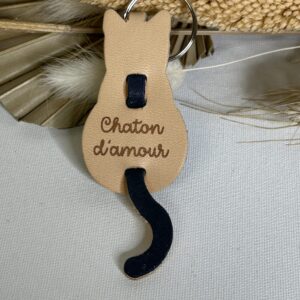 Porte clé Chat en cuir gravé Chaton