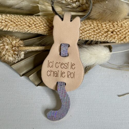 Porte clé Chat en cuir gravé Le chat le roi