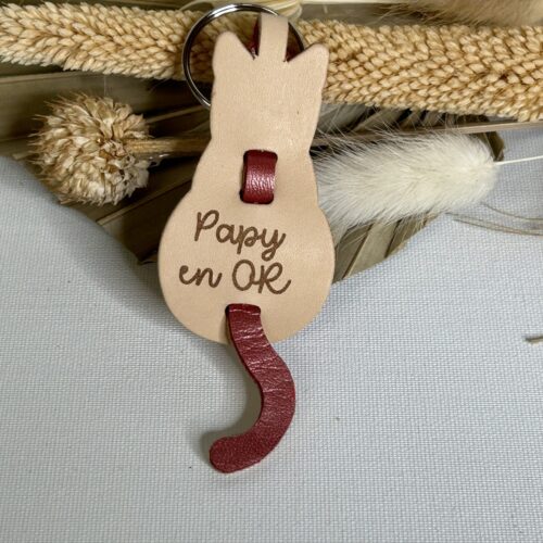 Porte clé Chat en cuir gravé Papy