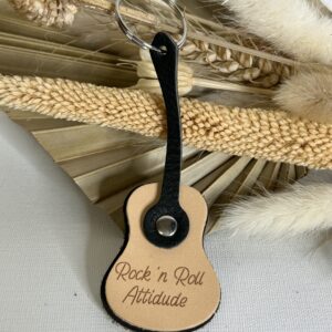 Porte clé Guitare en cuir gravé Rock n' Roll Attitude