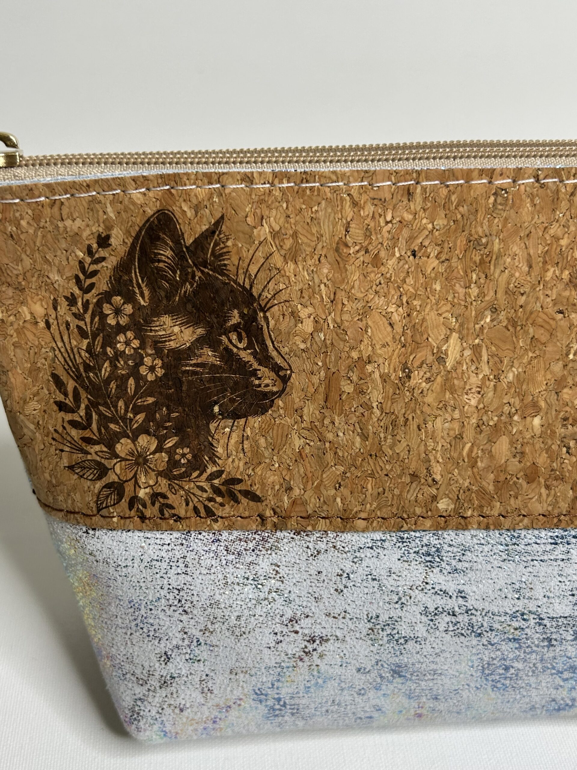 Trousse à maquillage en cuir et liège chat – Image 2