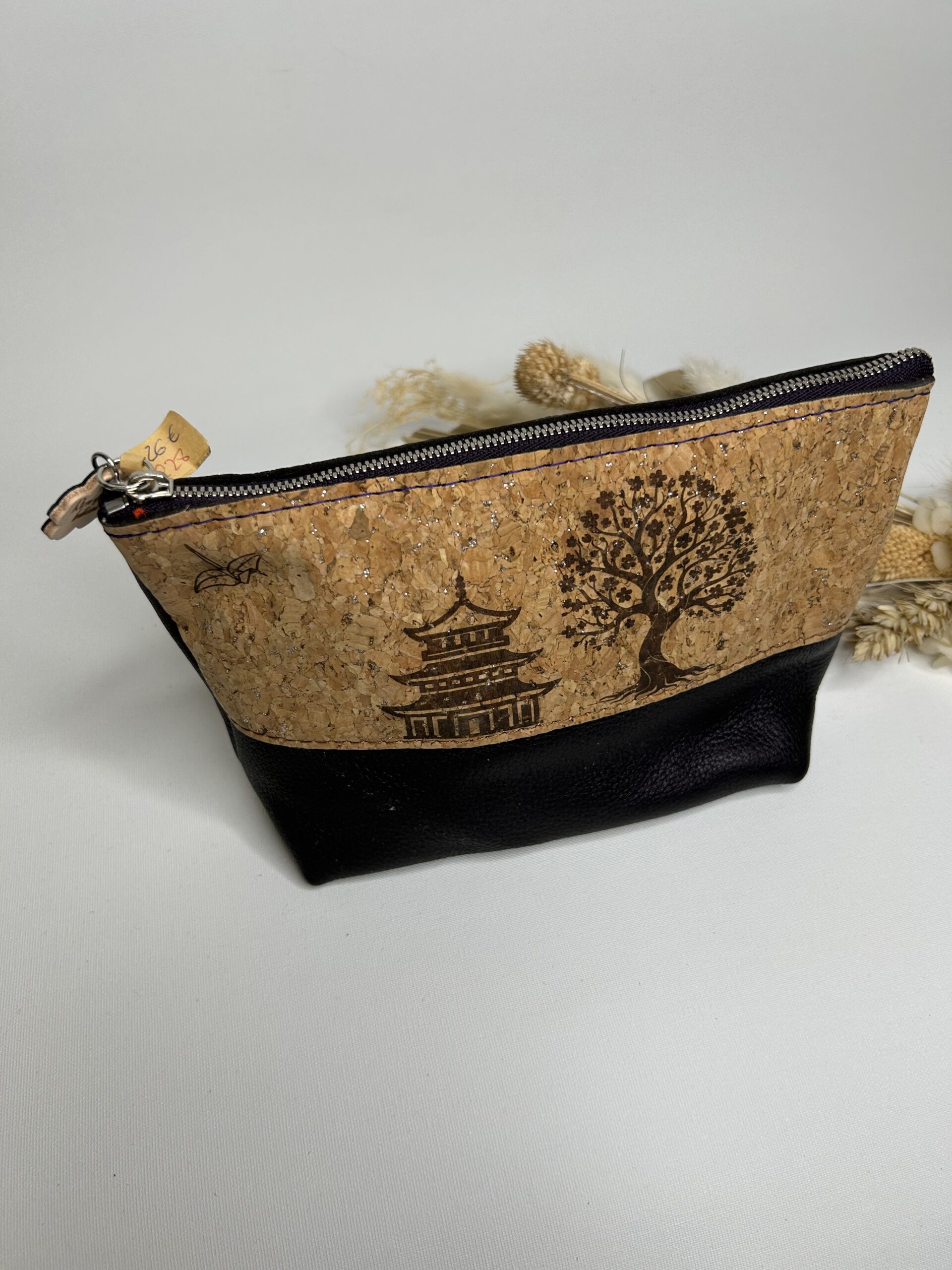 Trousse à maquillage en cuir et liège paysage japonnais – Image 2