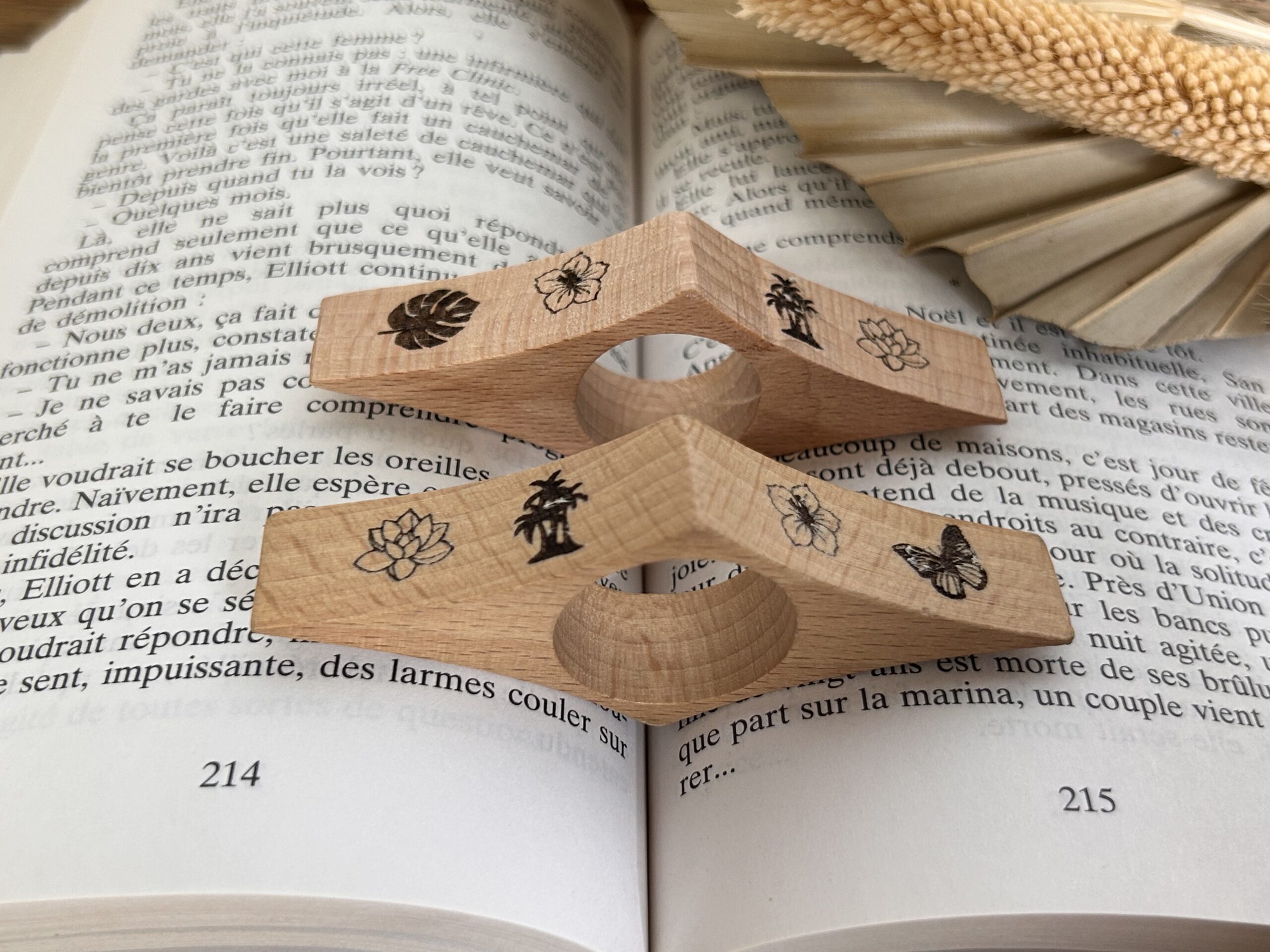 Bague de lecture en bois personnalisée – Confort de lecture et cadeau émotion – Image 5