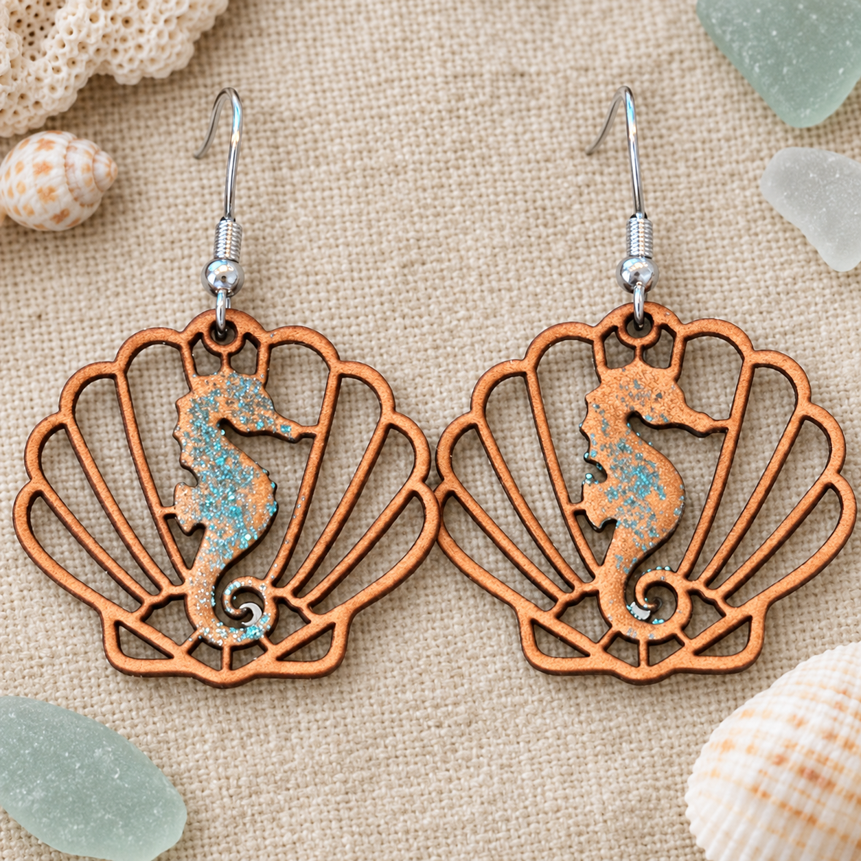 rien qu'un instant Boucles d’oreilles Hippocampe en cuir véritable pailleté forme coquillage