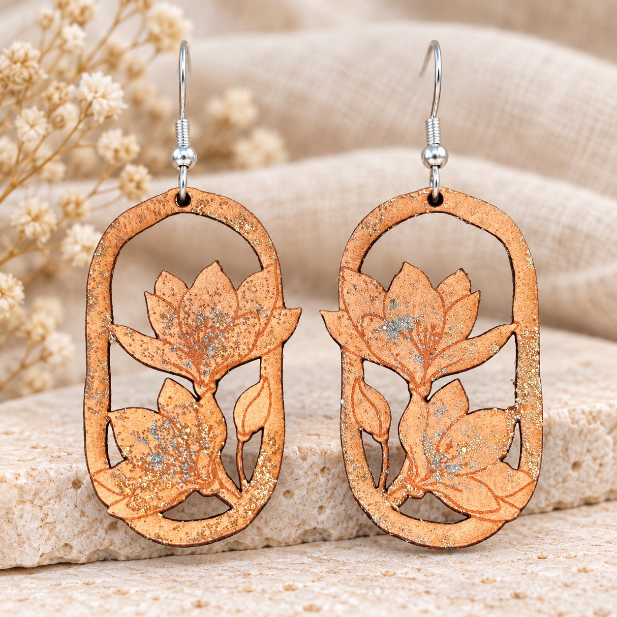 rien qu'un instant Boucles d’oreilles fleurs Frésia en cuir véritable pailleté avec crochets plaqué argent 925